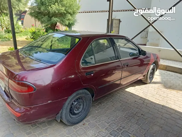 nissan sunny 1995