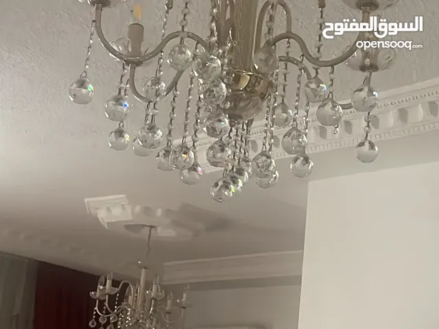 ثريات كريستال للبيع عدد 3 بحالة الجديد
