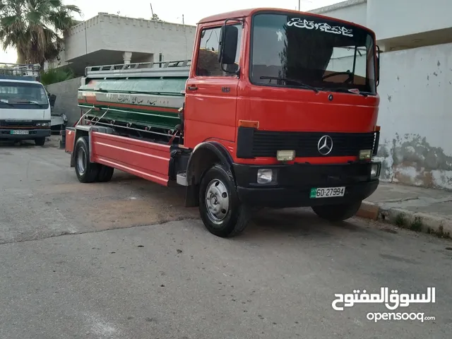 تنك ماء صالح للشرب داخل اربد
