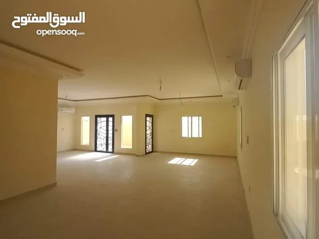 600m2 More than 6 bedrooms Villa for Rent in Al Wakrah Al Mashaf