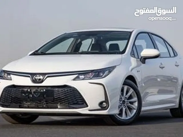 Sedan Toyota in Hawally