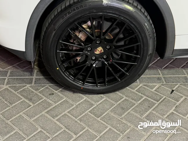 Used Porsche Cayenne in Sharjah