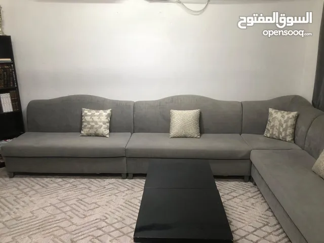 كنب لون رمادي