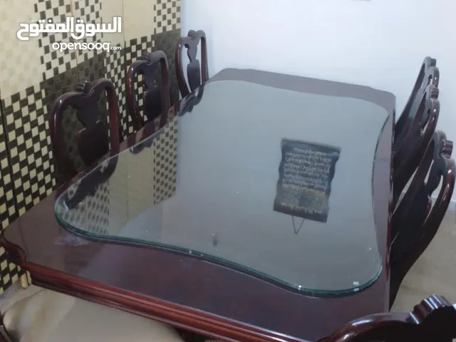 طاولة سفرة وفضية