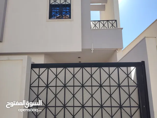 340 m2 5 Bedrooms Villa for Sale in Tripoli Al-Sabaa