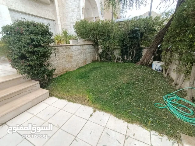 شقه ارضيه للبيع،،ترسات وحديقه حول البيت،،اهم مواقع دير غبار