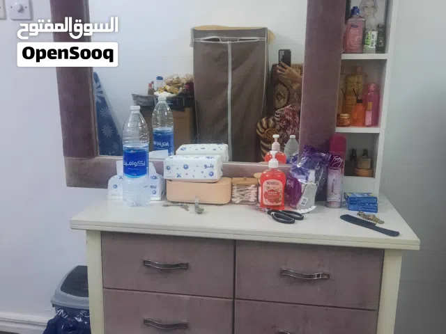 vanity for sale with big mirror