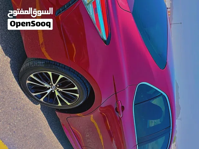 2018 تويوتا كامري SE