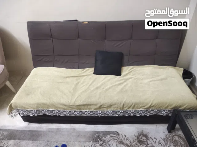 كنبه سرير مستعمله