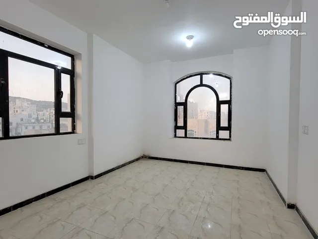 تم تخفيض السعر لفترة مؤقته . شقة تمليك على الشارع العام بسعر مغري