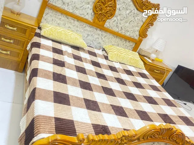 غرفة نوم خشب عراقي درجه اولة خشب زان حفر واقوة معاكس5M ستعمال شهر سبب البيع الانتقال المحافضة بغداد