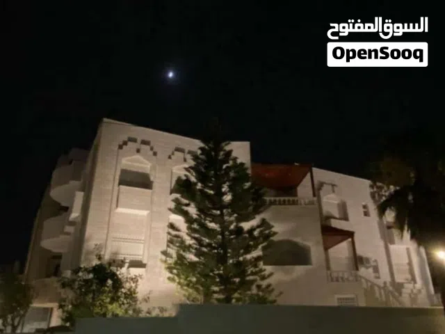 850 m2 More than 6 bedrooms Villa for Rent in Amman Dahiet Al-Nakheel