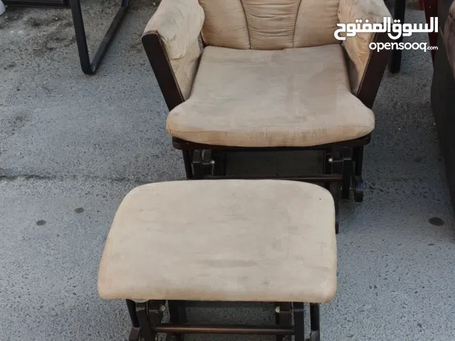 كراسي اطفال بحاله ممتازه السعر الواحد .500فلس  لتواصل على الرقم وكرسي هزاز بسعر 20دينار