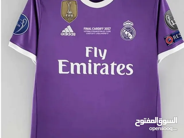 Real Madrid away with Ronaldo 7 and UCL badges 2017/2018 kit