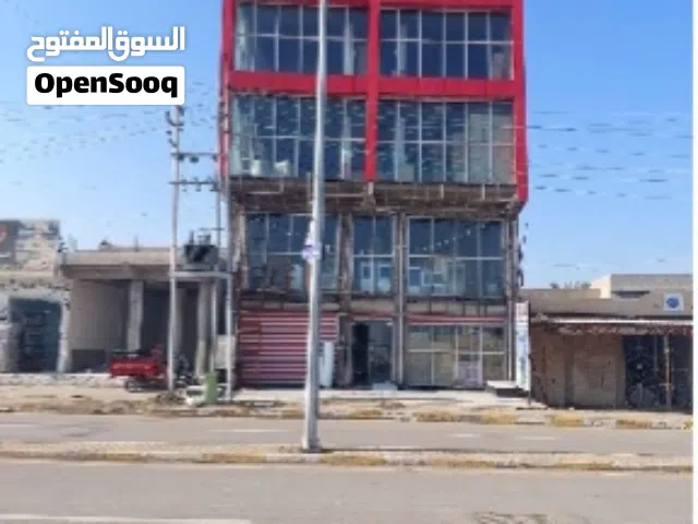 بناية تجارية اربع طوابق على شارع الرئيسي شارع العام للبيع مساحة 300 متر