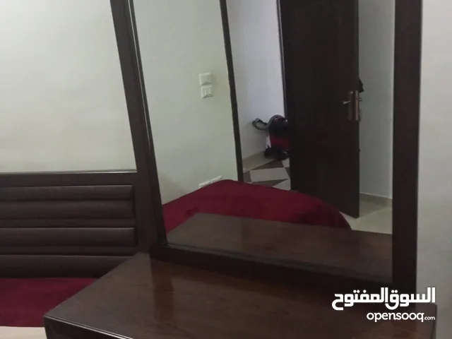 تسريحه كاملة . خشب لاتيه مليان والداير زان كامل وتفصيل وليس جاهز
