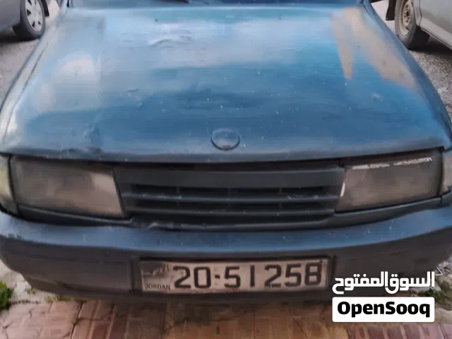 1990 أوبل فيكترا