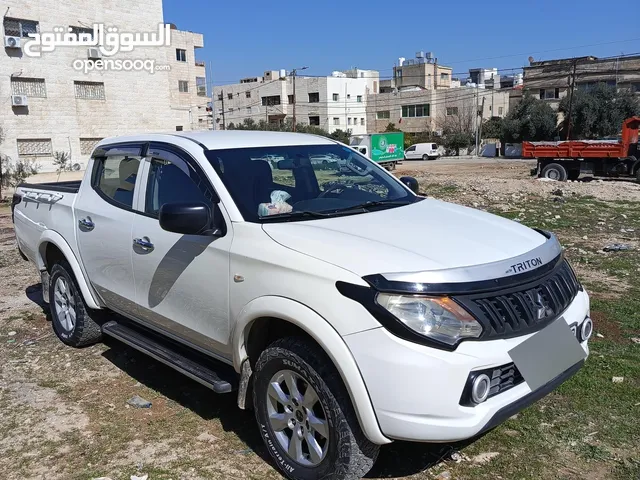 ميتسوبيشي l200 2016