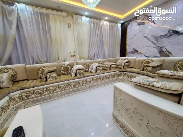 220m2 4 Bedrooms Apartments for Rent in Sana'a Asbahi