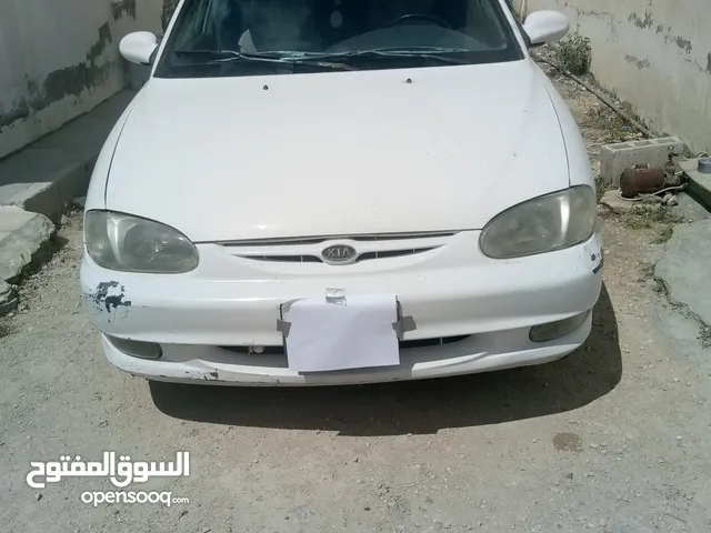 Used Kia Sephia in Jerash