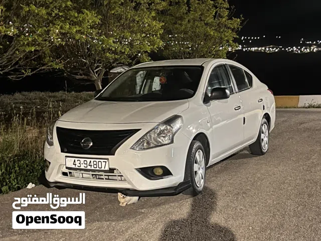2016 Nissan Sunny SL