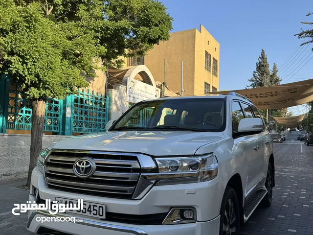 Used Toyota Land Cruiser in Amman