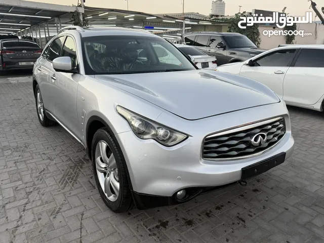 Used Infiniti FX35 in Ajman