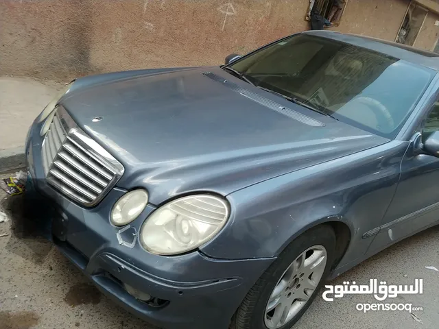 مرسيدس بنز 2007. E200. عرطه الجاد يتواصل ويجي يفحص وقطفنى خبر