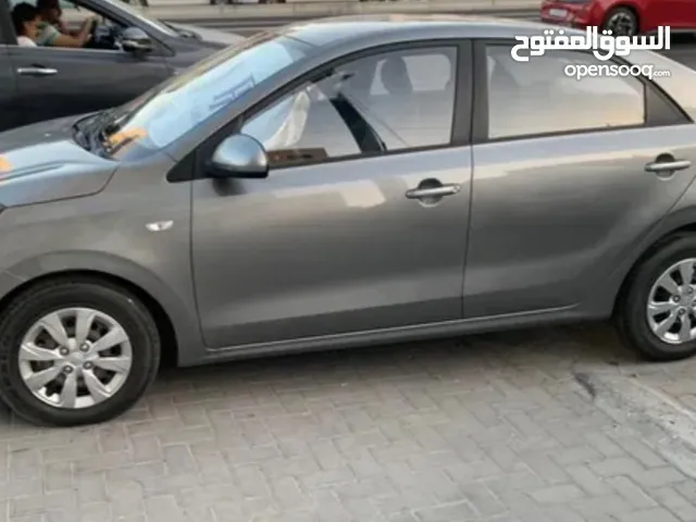 Sedan Kia in Amman