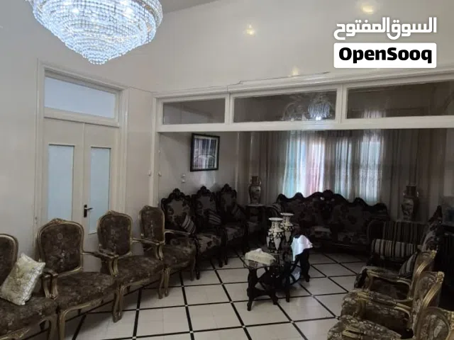 200 m2 More than 6 bedrooms Apartments for Sale in Damascus Baramkeh