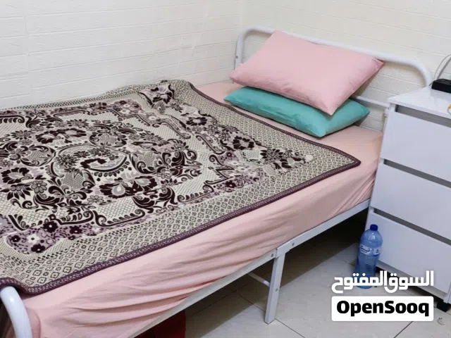 سرير + مرتبه + كومودينو