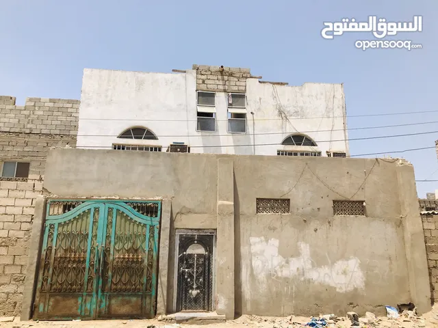 150 m2 More than 6 bedrooms Townhouse for Sale in Aden Shaykh Uthman