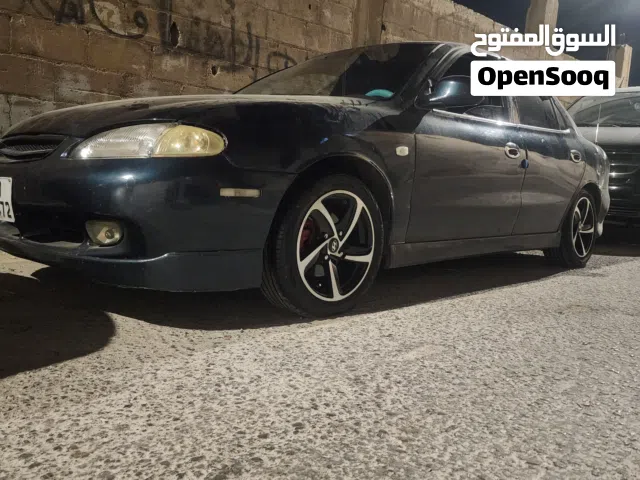1996 هيونداي افانتي Standard