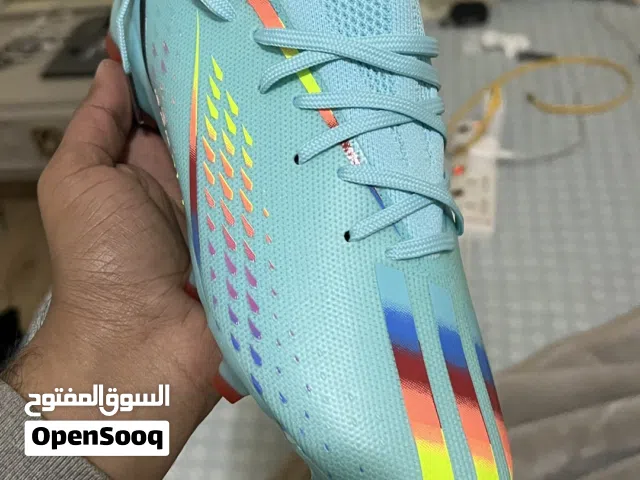 بوت رياضي Adidas