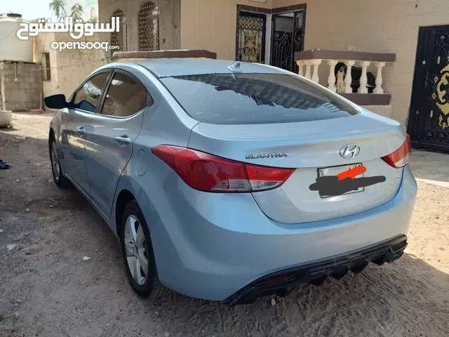 Hyundai Elantra GL in Aden