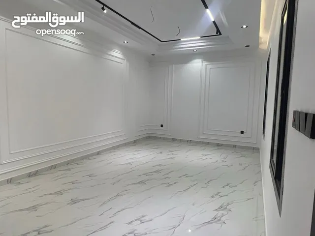 200 m2 5 Bedrooms Apartments for Rent in Al Madinah Ad Difa