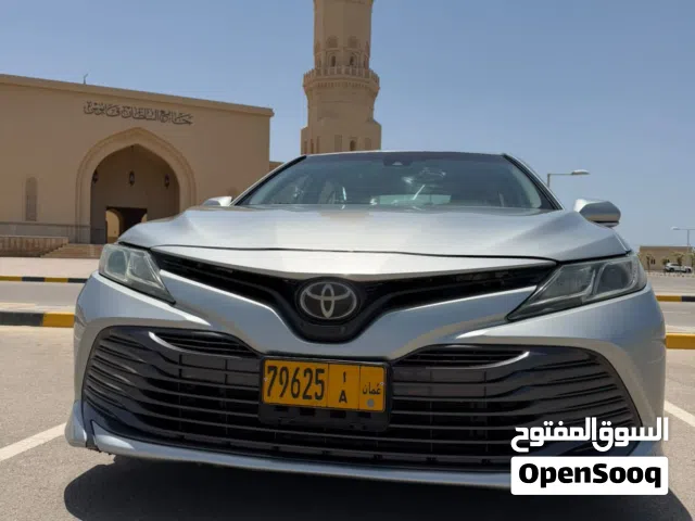 2019 تويوتا كامري LE
