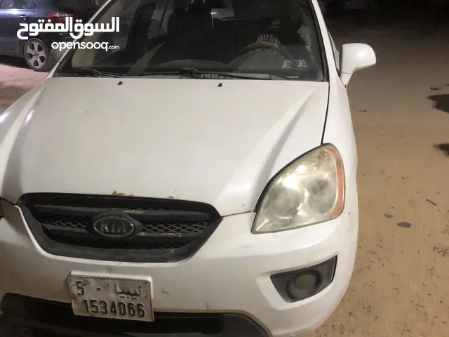 Used Kia Rondo in Tripoli