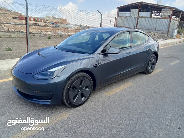 تسلا 2023 9 الاف ميل ايرباكات سليمه حره او مجمركه حره 12000 مجمركه 20000