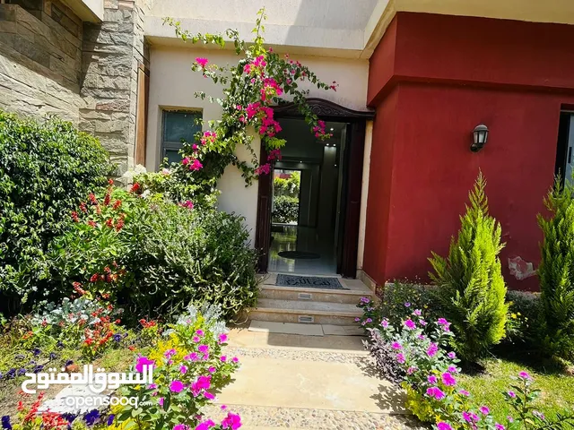 250 m2 4 Bedrooms Villa for Rent in Giza 6th of October