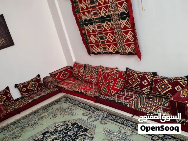 اثاث وادوات كهربائيه