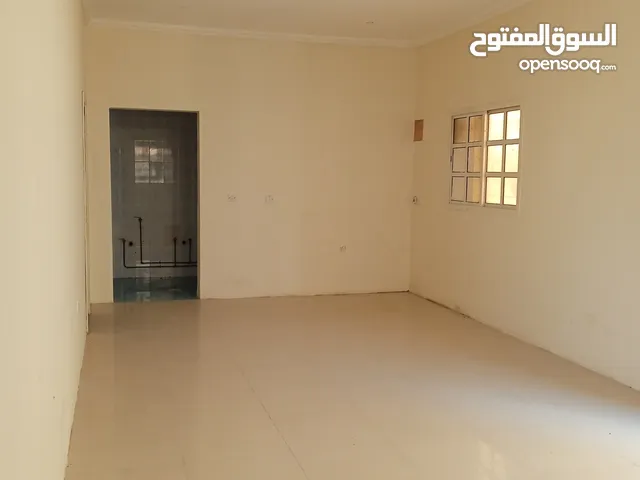400 m2 More than 6 bedrooms Villa for Rent in Al Wakrah Other