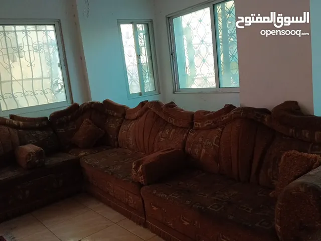 طقم كورنر خليجي مستعمل 12المقعد 80دينار
