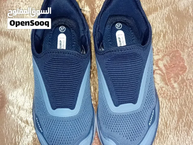 JUMP SHOES NAVY BLUE COLOR
