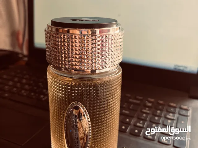 عطر بلاتينيوم 200مل من درعة + هدية عطر سالفو (بديل سوفاج)