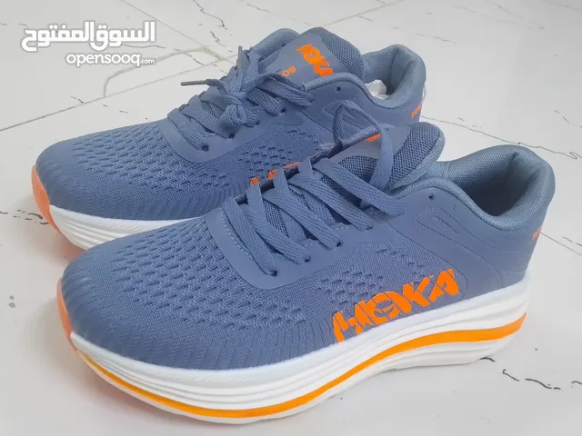 light weight shoes For running
