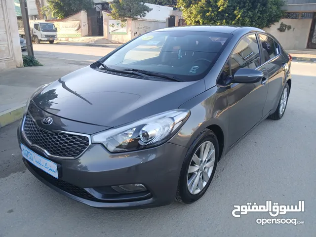 Used Kia K3 in Tripoli