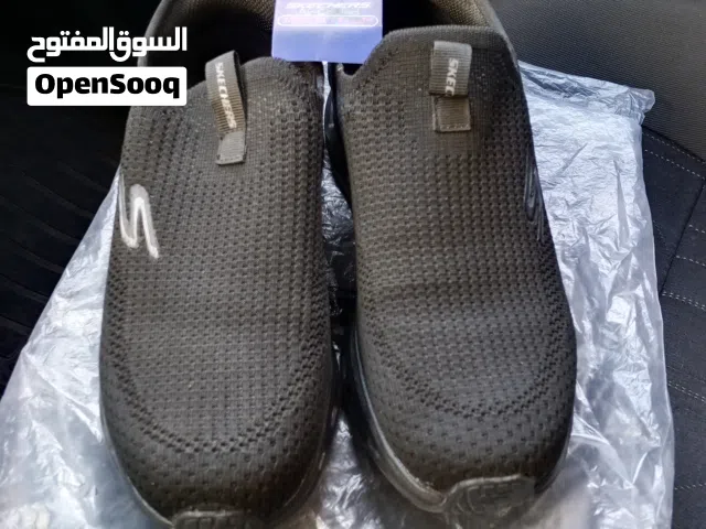 سكيتشرز فيتنامي أصلي قياس 42 لون أسود من وكالة سكيتشرز الاردن تقنية slip ins