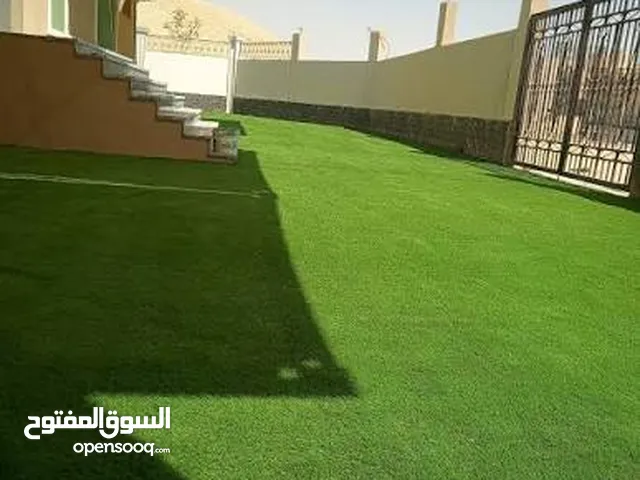 عشب صناعي ( نجيله صناعي )