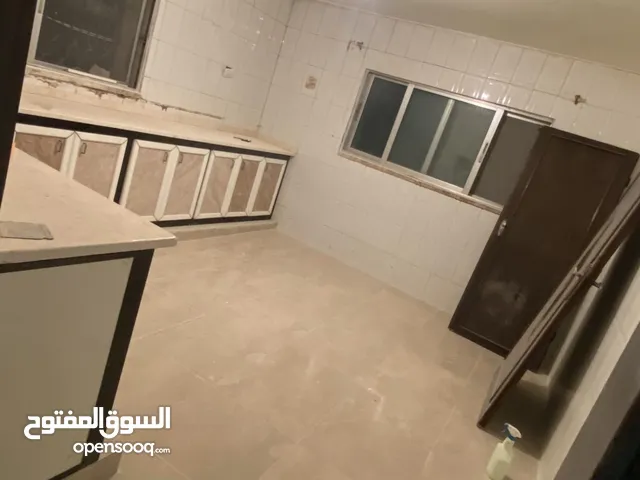 181 m2 More than 6 bedrooms Apartments for Sale in Irbid Al Hay Al Sharqy